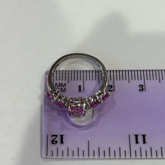 INTERGEM Pink / Purple Sapphire 5-Stone Accent Silver Plated Ring - Size 6.5 - Picture 8 of 9